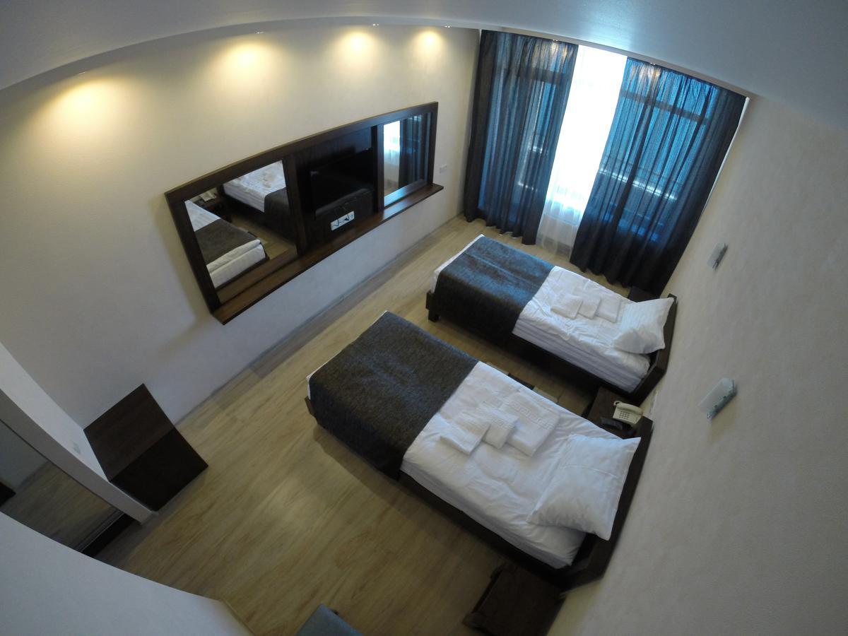 Hotel Viro Čornomorsk Exteriér fotografie