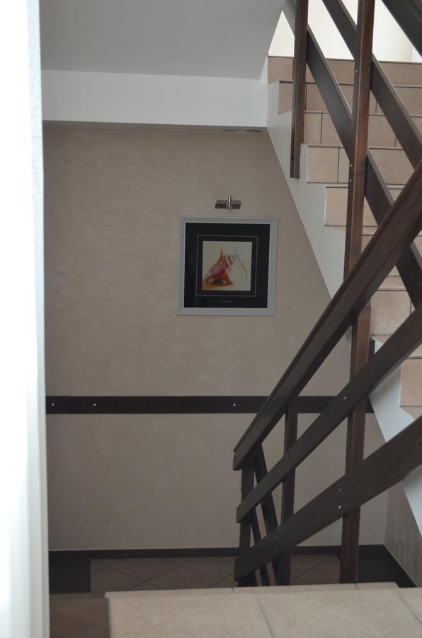 Hotel Viro Čornomorsk Exteriér fotografie